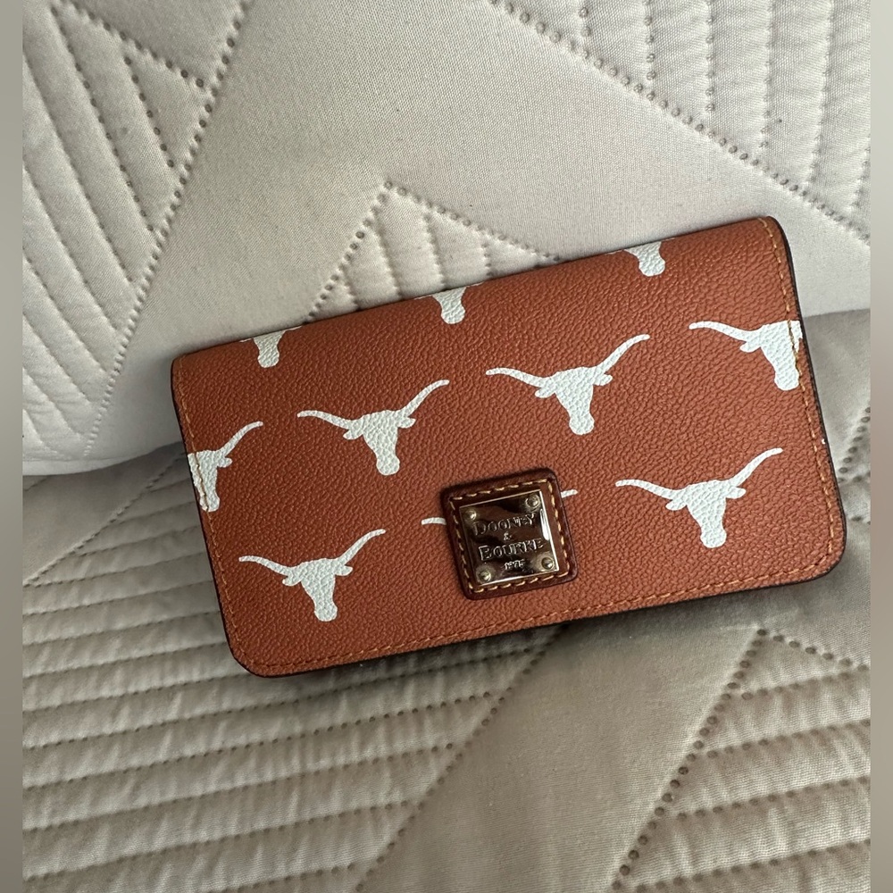 Dooney & Bourke UT Card Holder